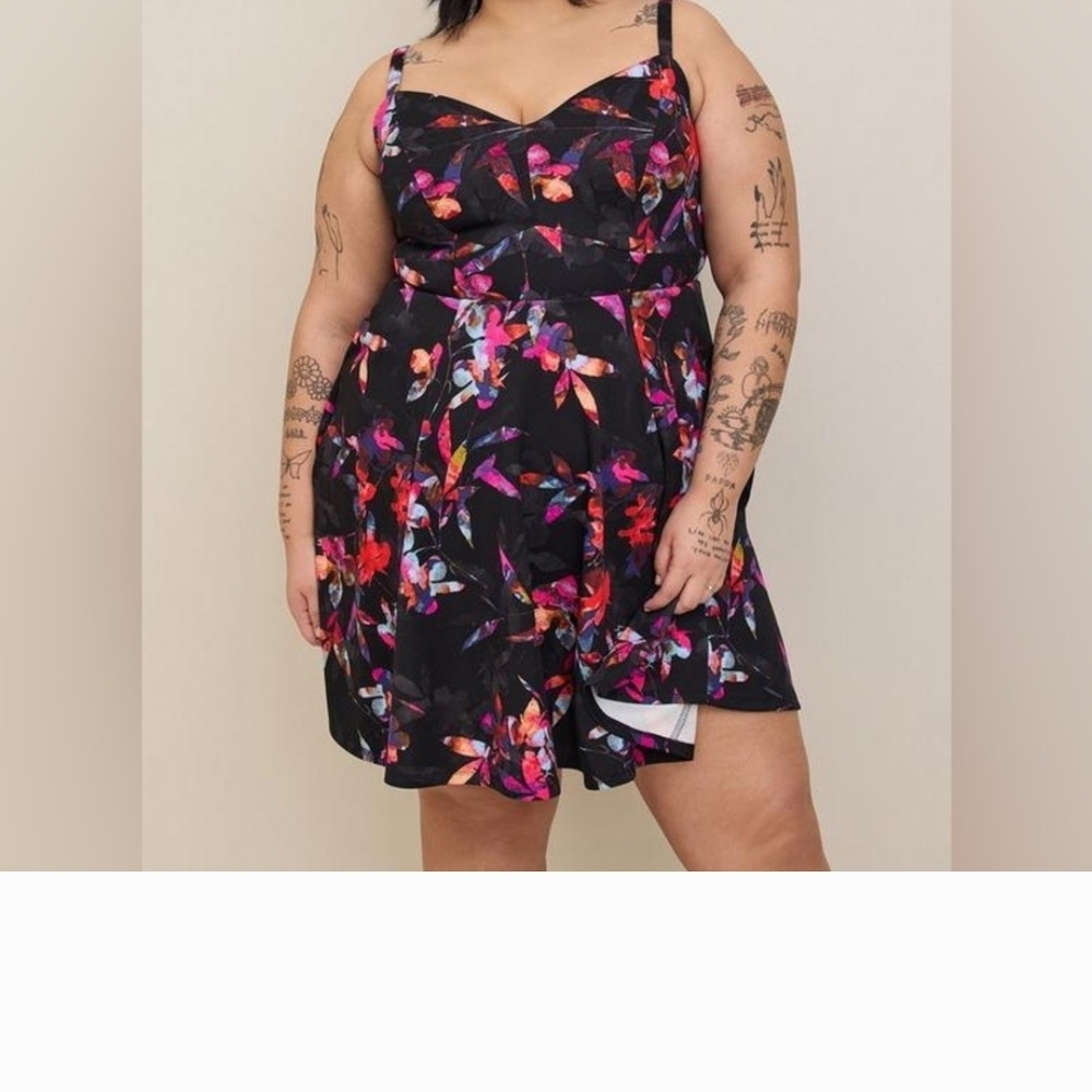 Torrid mini scuba lace-up fit and flare dress. Size 2 (18-20). Multi-colored.
